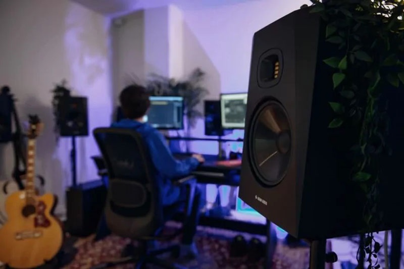 thiết kế của Loa Adam Audio T8V