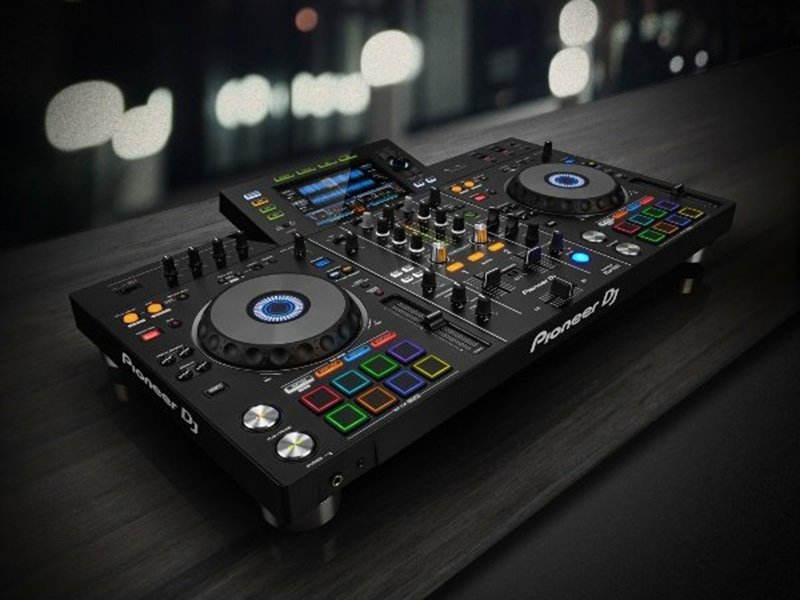 Bàn DJ Pioneer XDJ-RX2 chính hãng