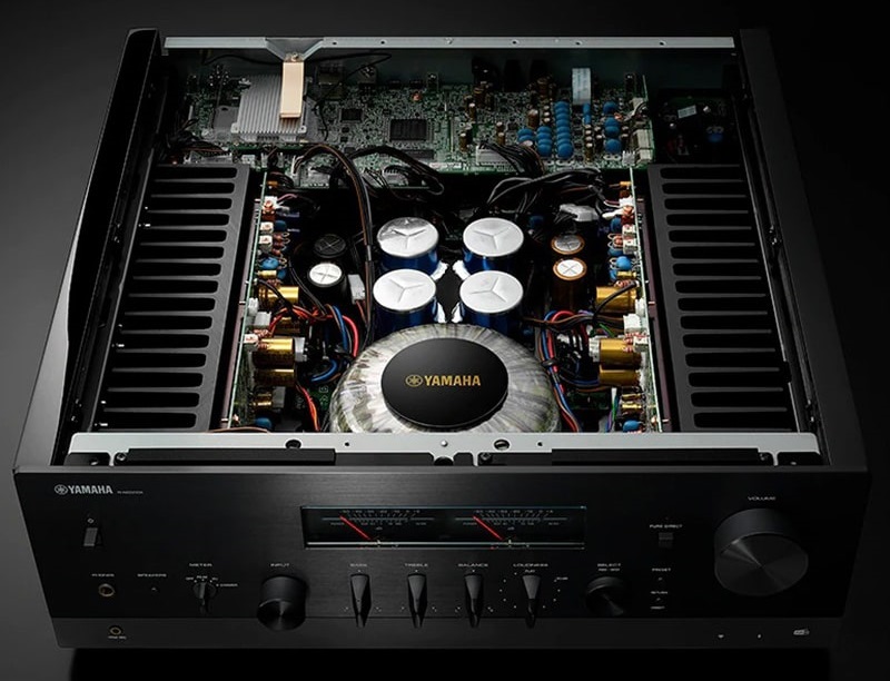 Yamaha R-N2000A có kết nối hdmi
